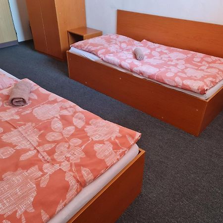 Penzion Olympia Banská Bystrica Eksteriør bilde