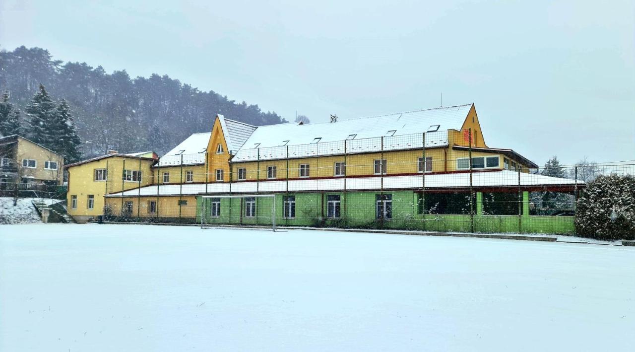 Penzion Olympia Banská Bystrica Eksteriør bilde