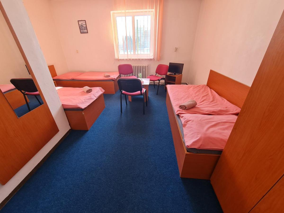 Penzion Olympia Banská Bystrica Eksteriør bilde