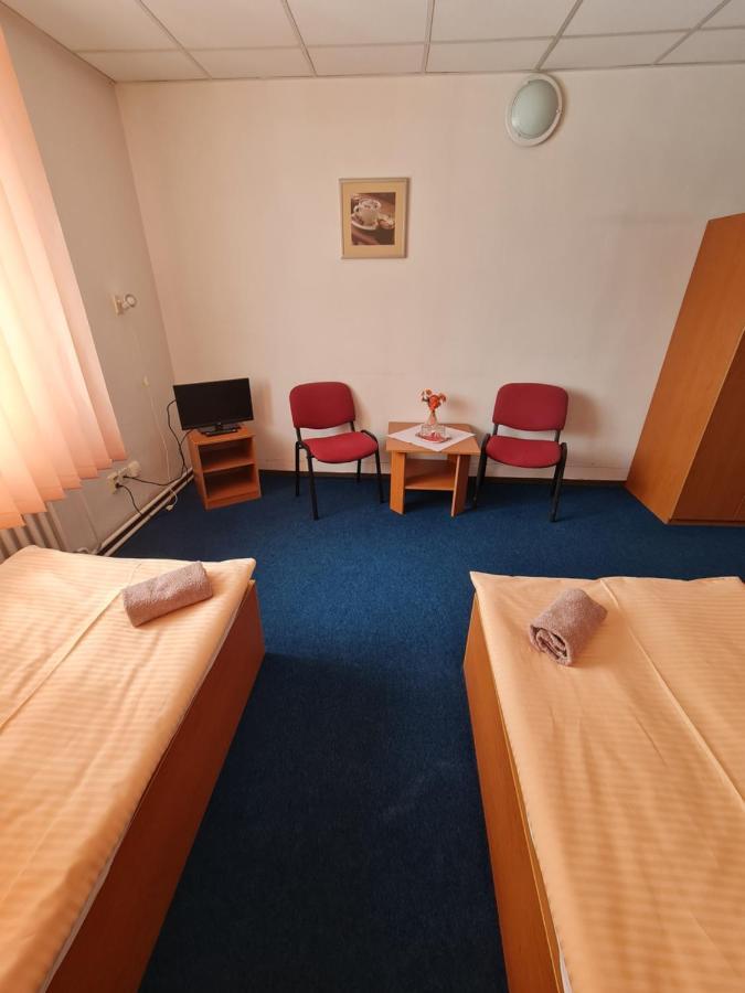 Penzion Olympia Banská Bystrica Eksteriør bilde