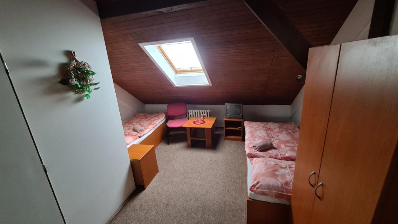 Penzion Olympia Banská Bystrica Eksteriør bilde